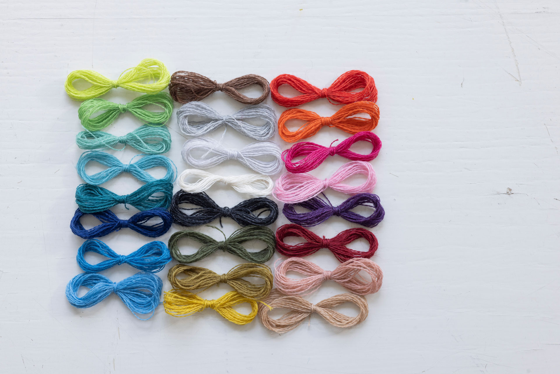 Wool darning yarn in many colours